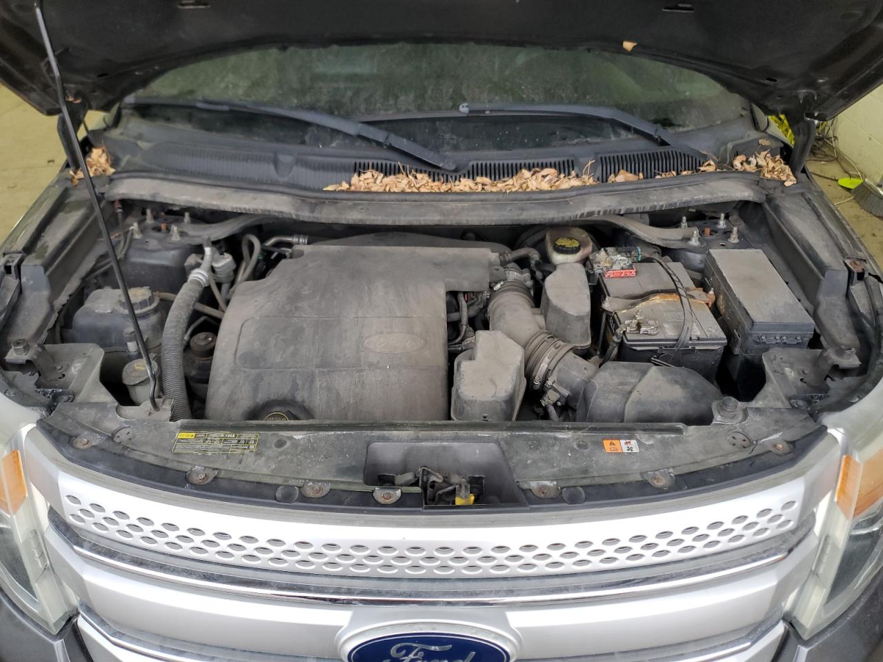 2011 Ford Explorer - Image 12