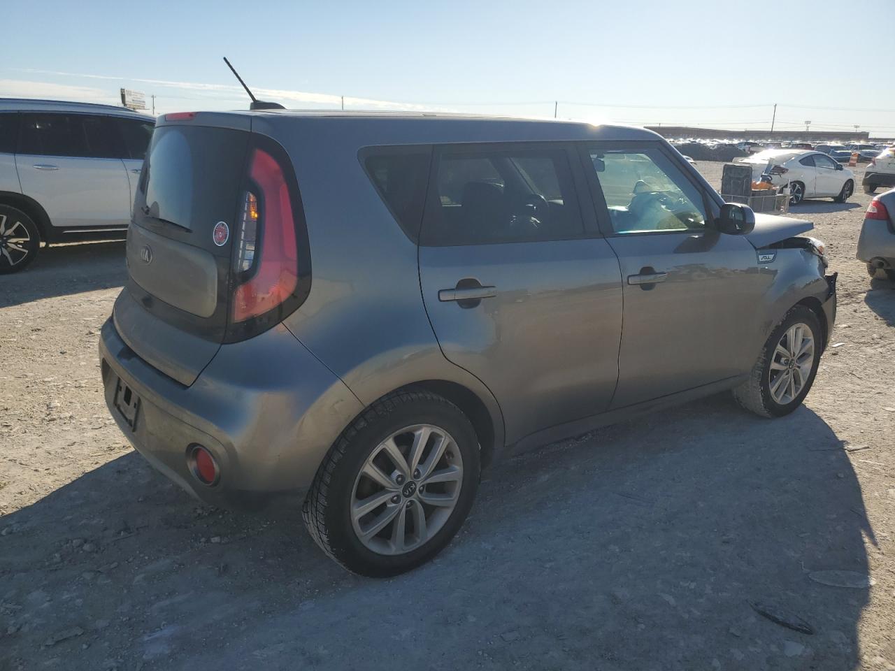 2019 Kia Soul - Image 3