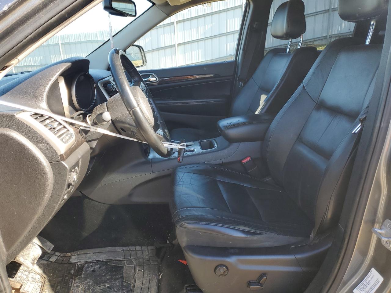 2012 Jeep Grand Cherokee - Image 7