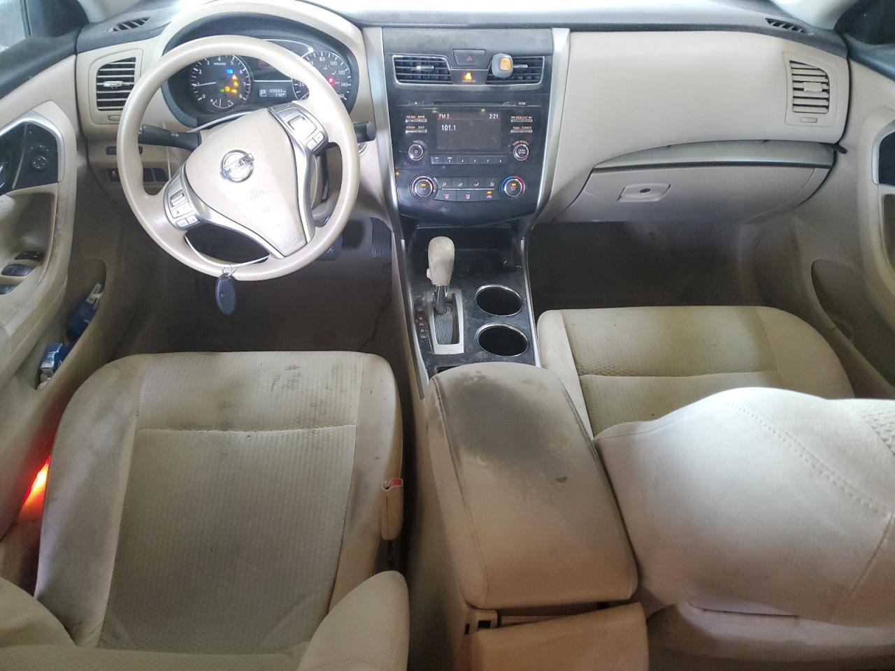 2014 Nissan Altima - Image 8