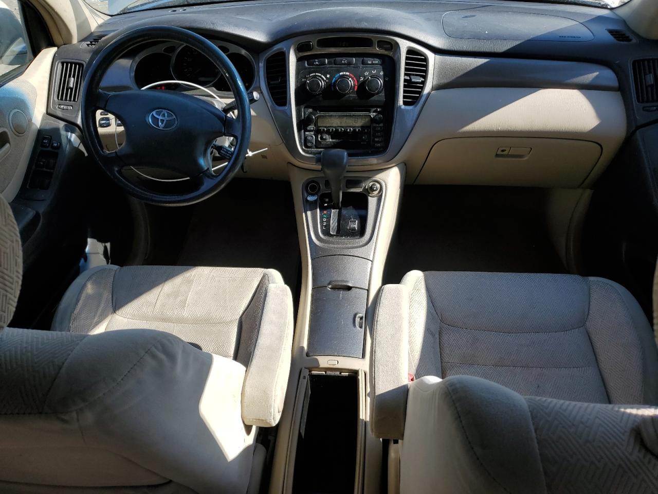 2002 Toyota Highlander - Image 8