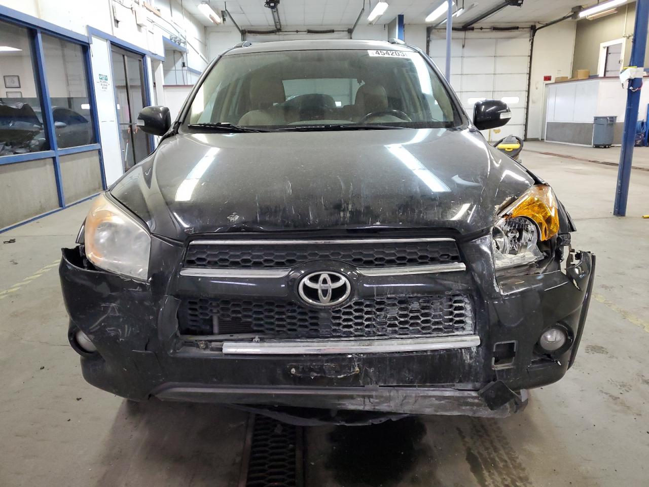 2009 Toyota RAV 4 - Image 5