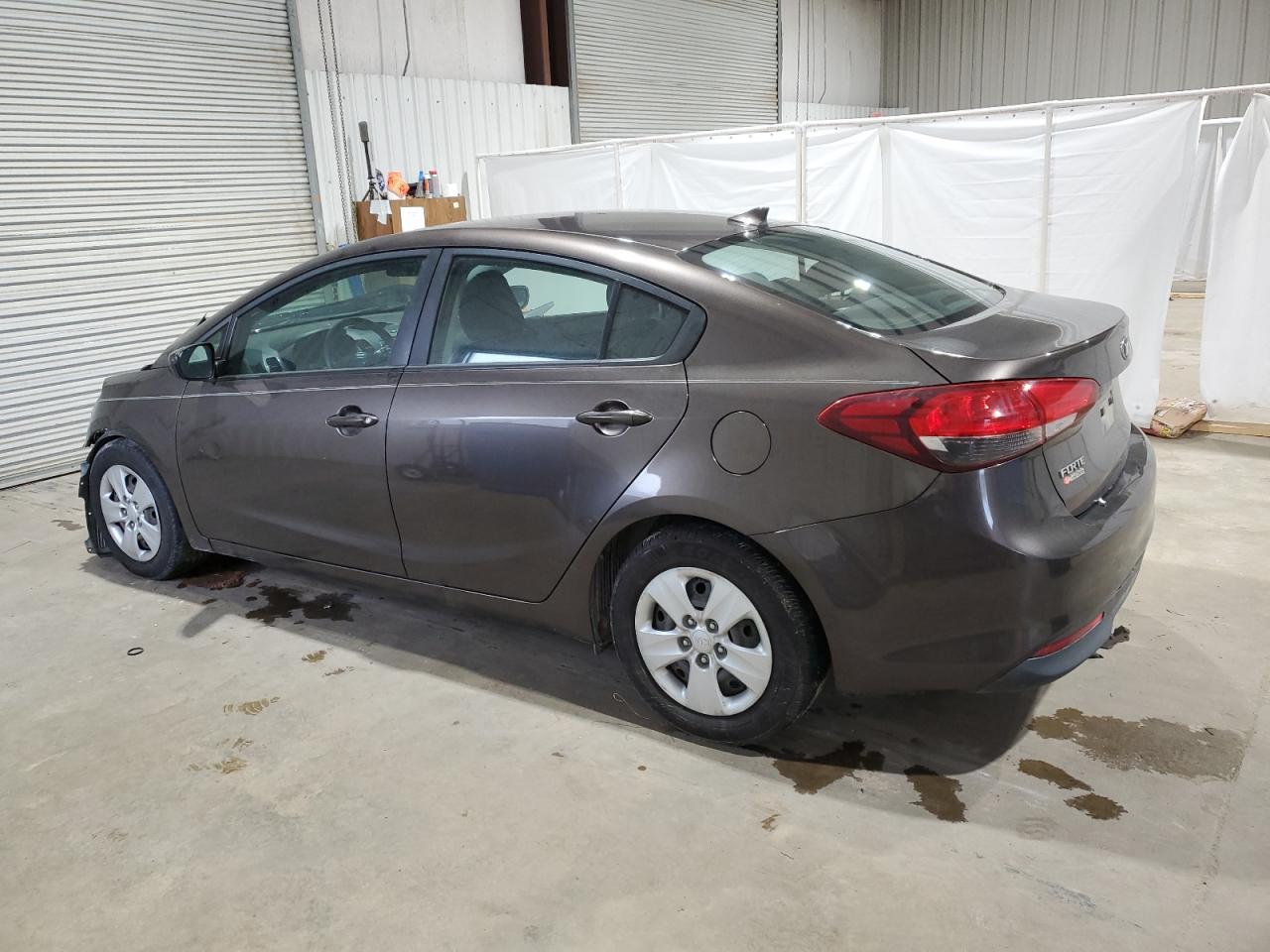 2017 Kia Forte - Image 2