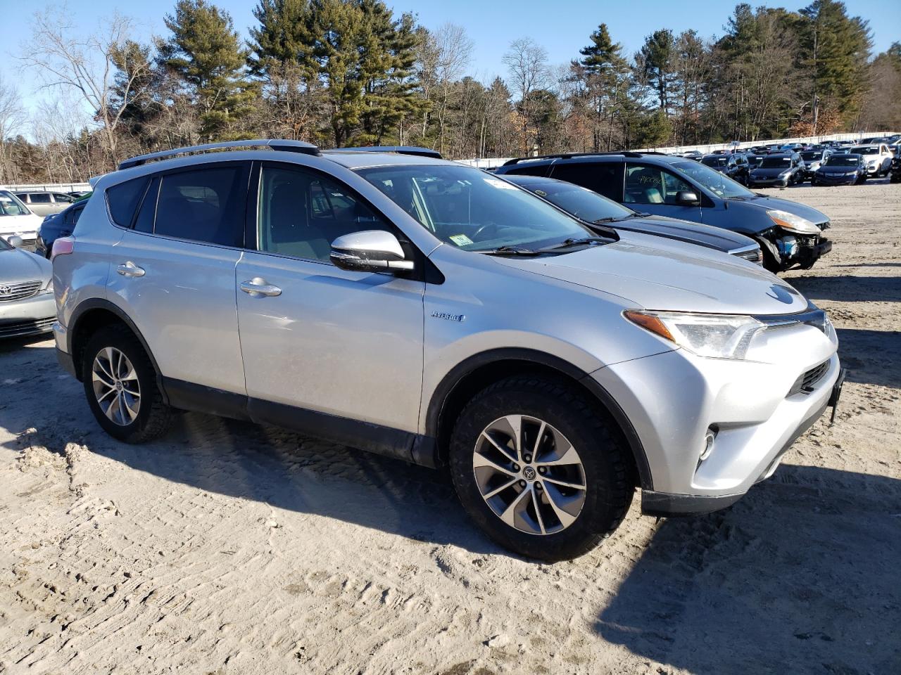 2016 Toyota RAV 4 - Image 4