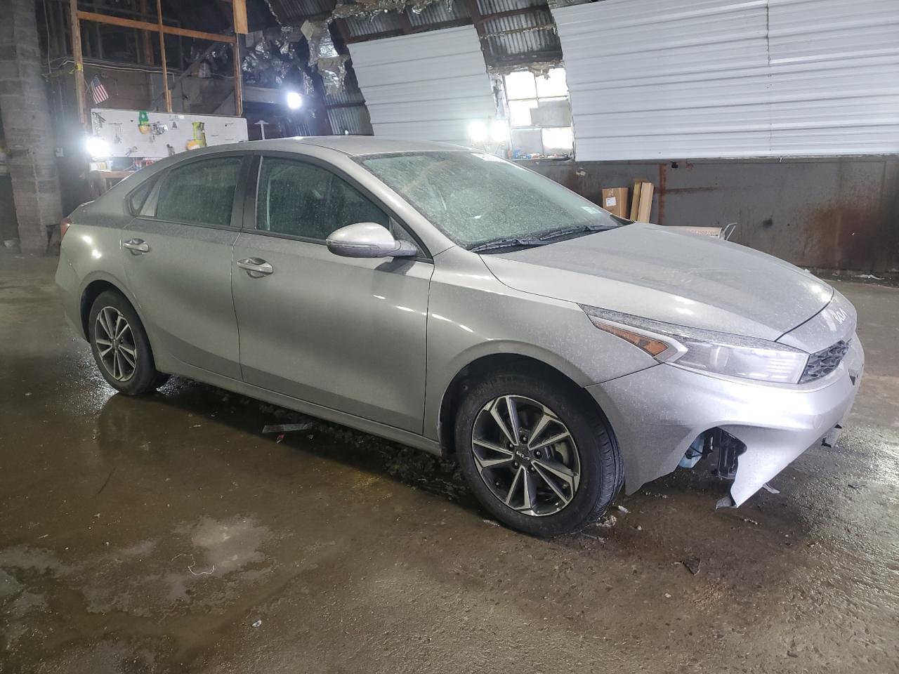 2023 Kia Forte - Image 4