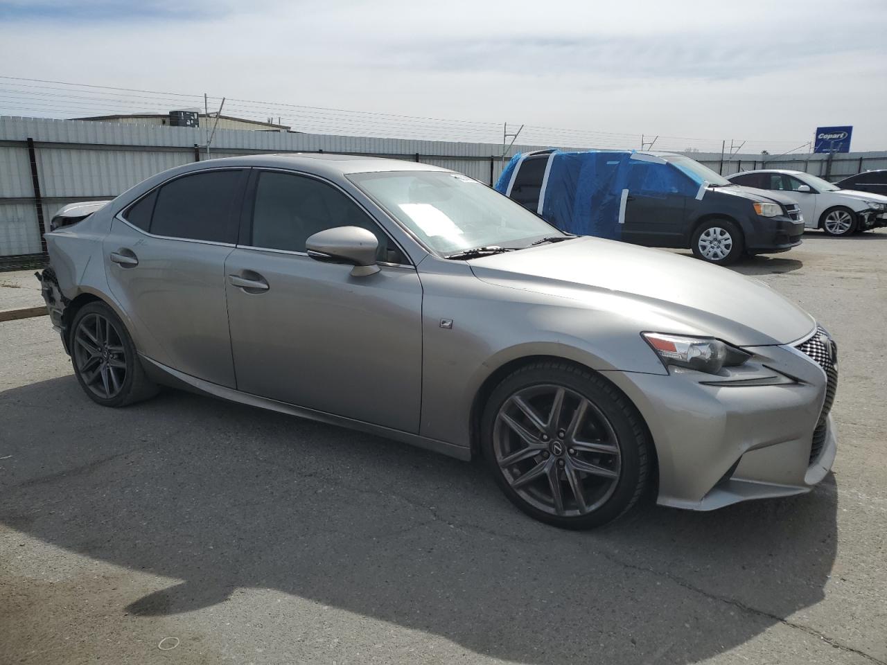 2015 Lexus IS - Image 4