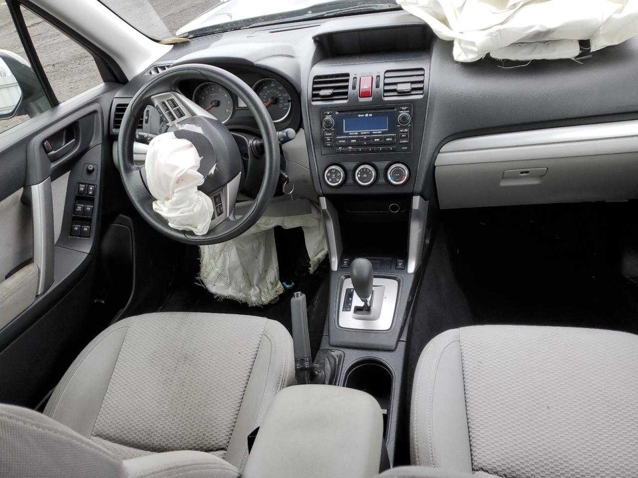 2014 Subaru Forester - Image 8