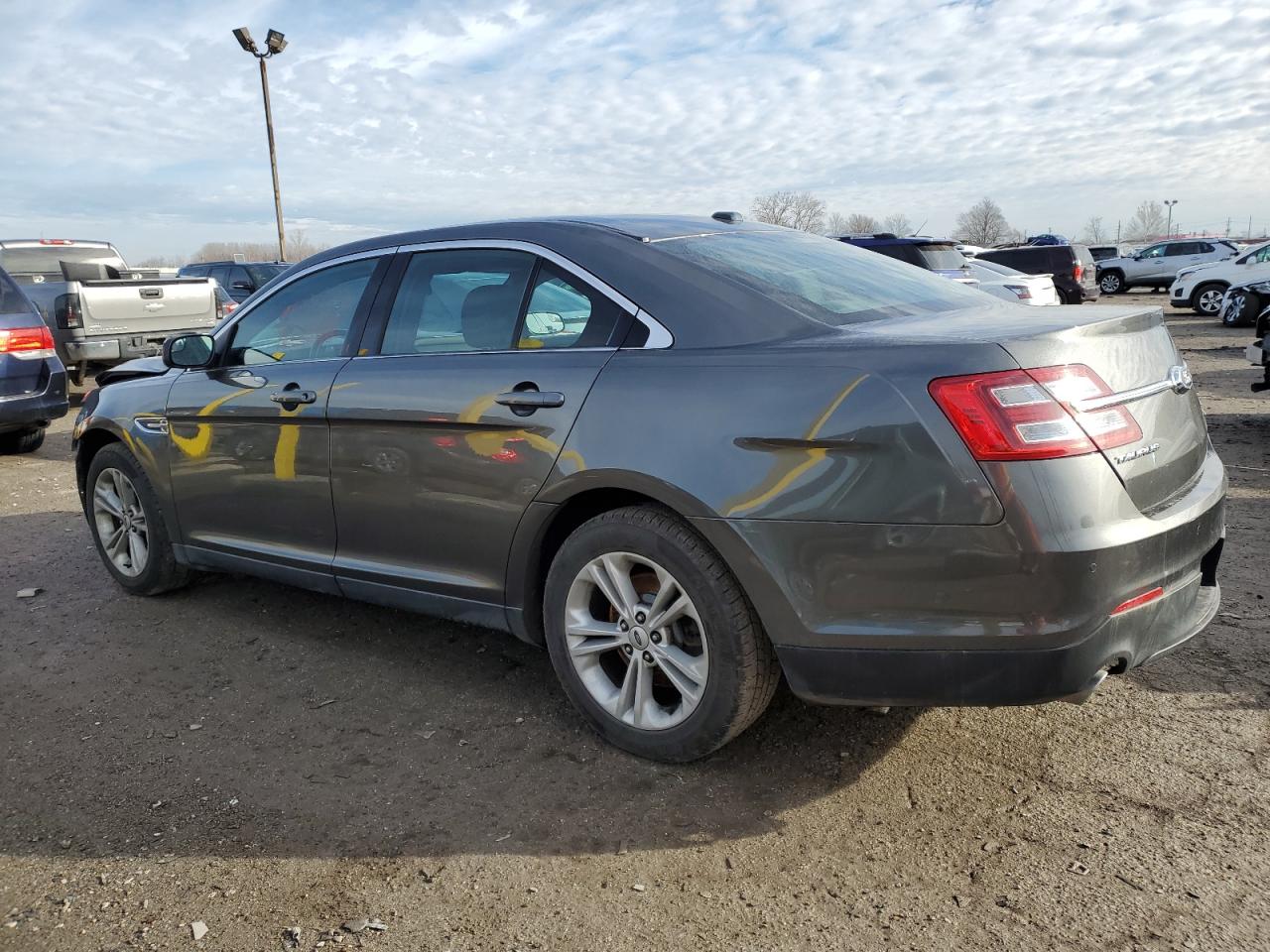 2016 Ford Taurus - Image 2