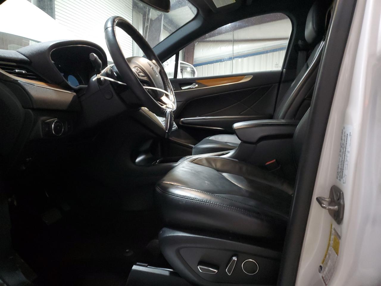 2017 Lincoln MKC - Image 7