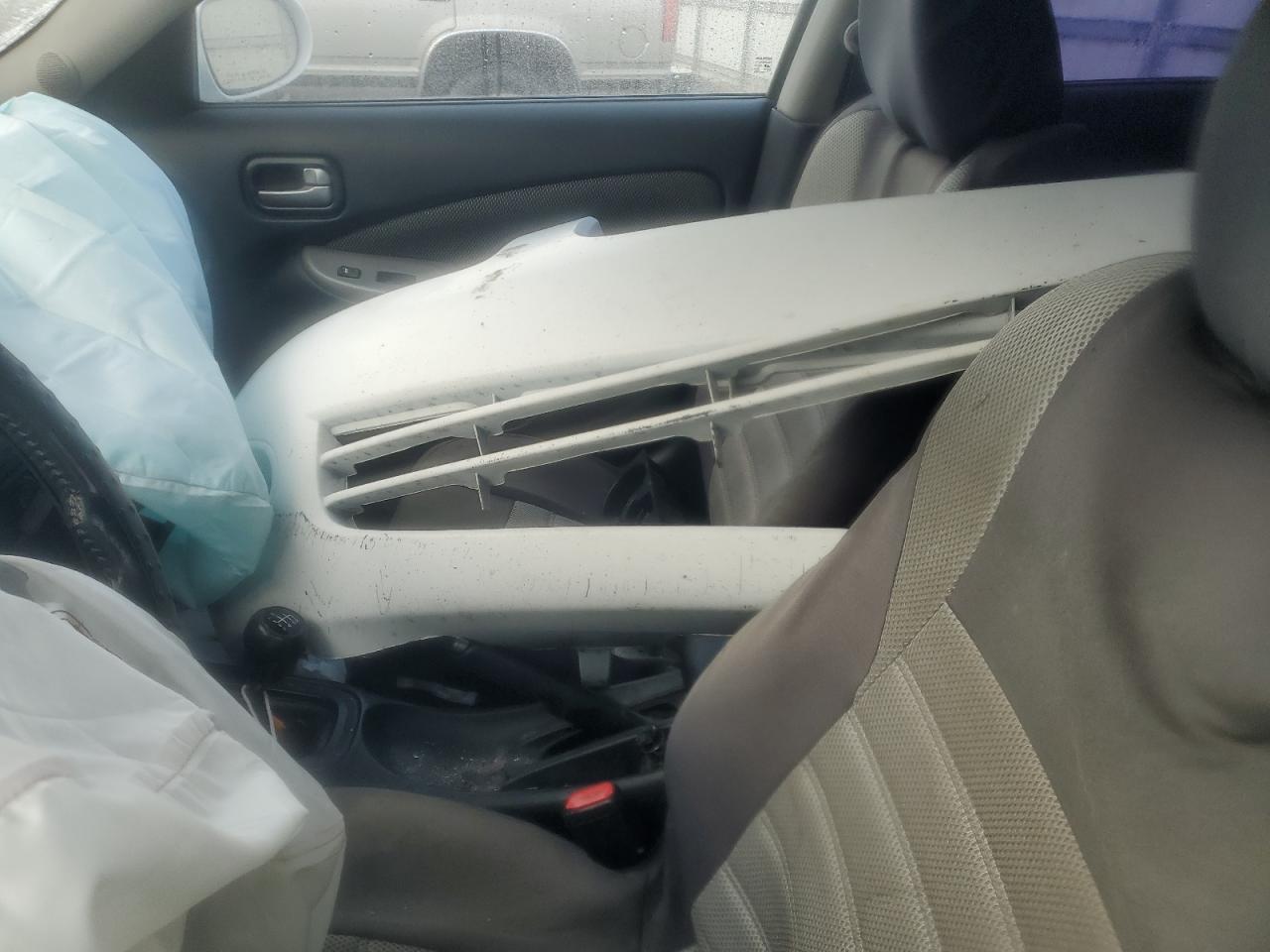 2004 Nissan Sentra - Image 7