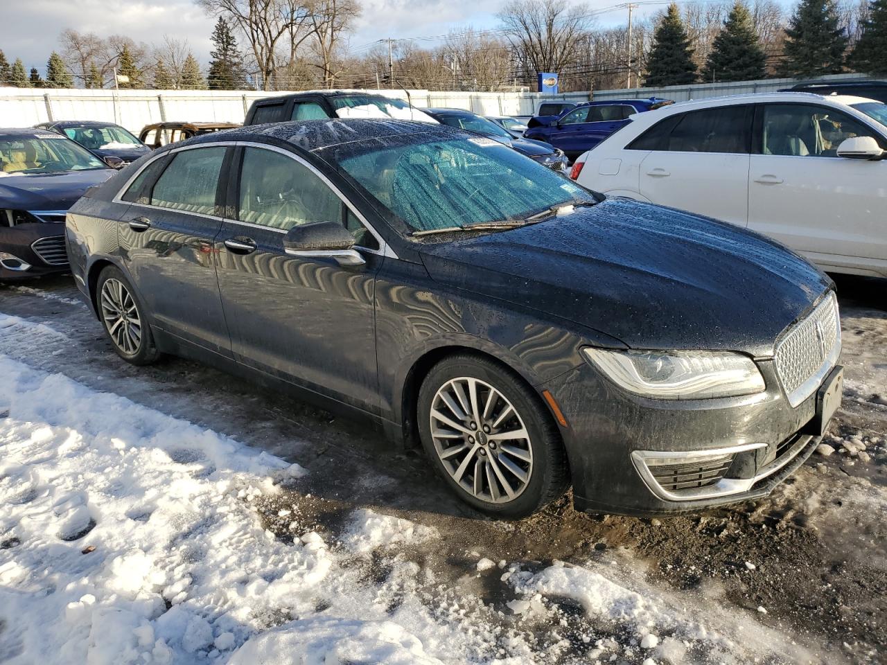 2017 Lincoln MKZ - Image 4