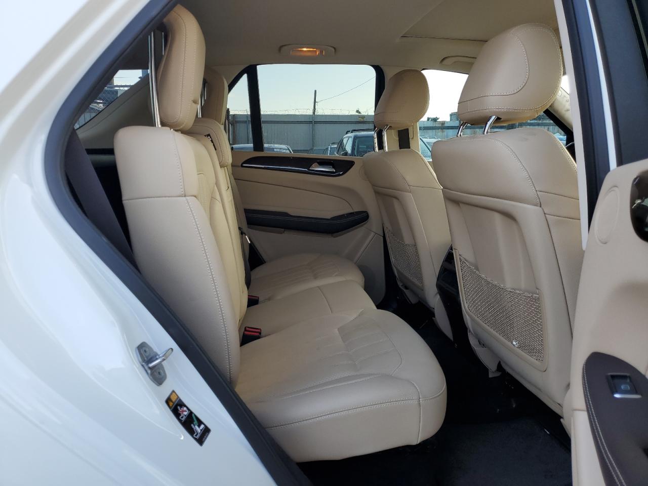 2018 Mercedes-Benz GLE - Image 11