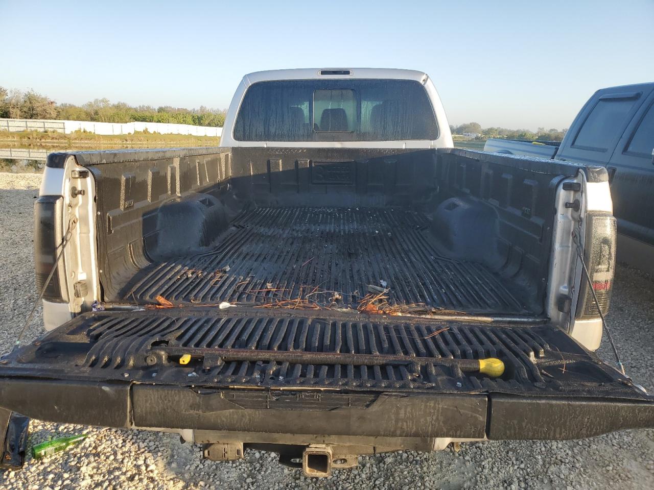 2016 Ford F350 - Image 10