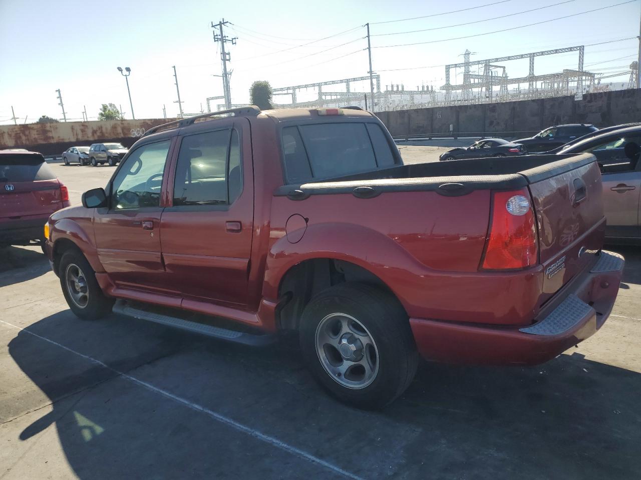 2005 Ford Explorer - Image 2
