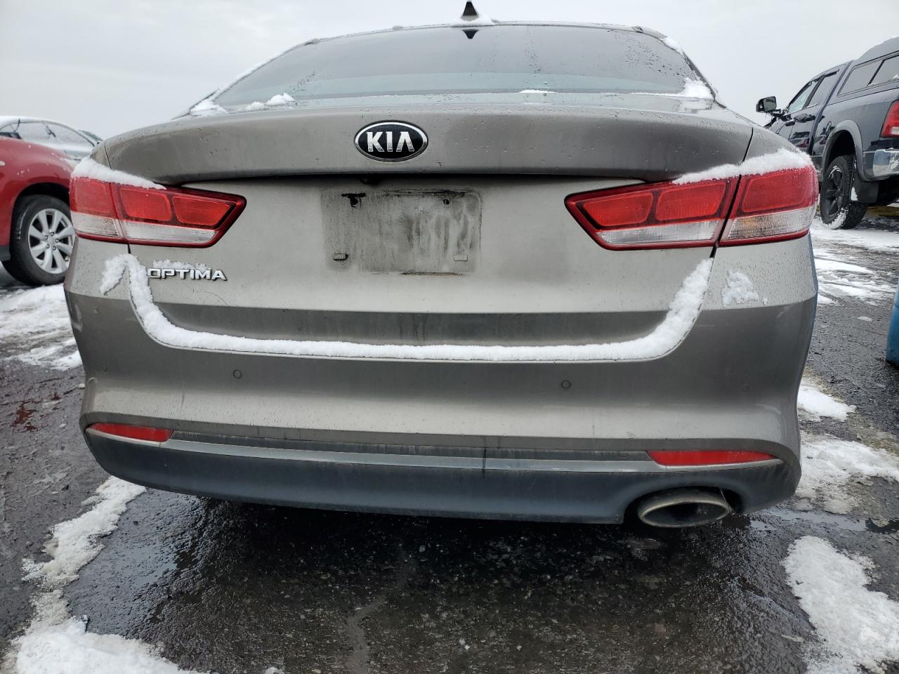 2018 Kia Optima - Image 6