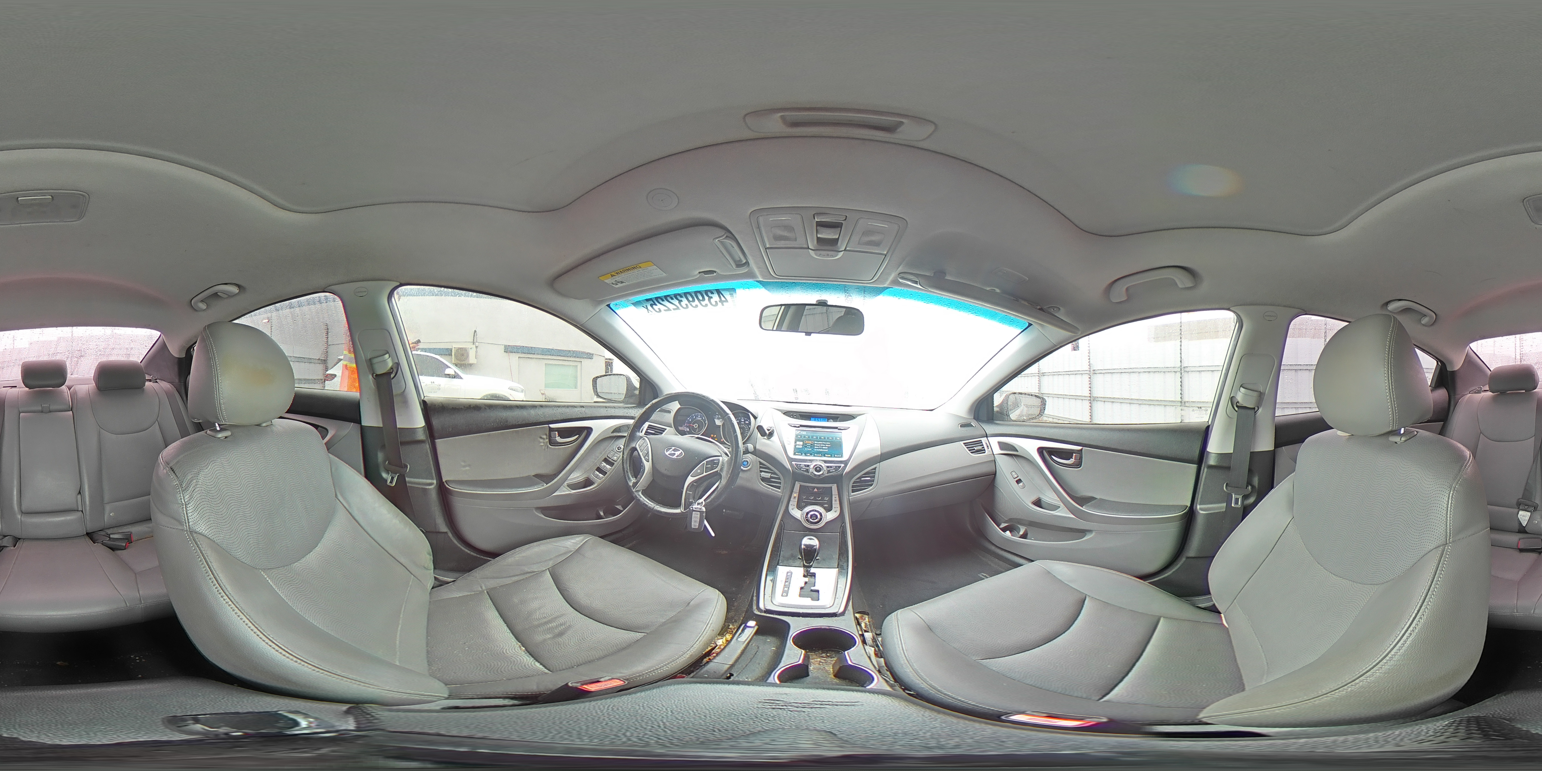 2012 Hyundai Elantra - Image 12