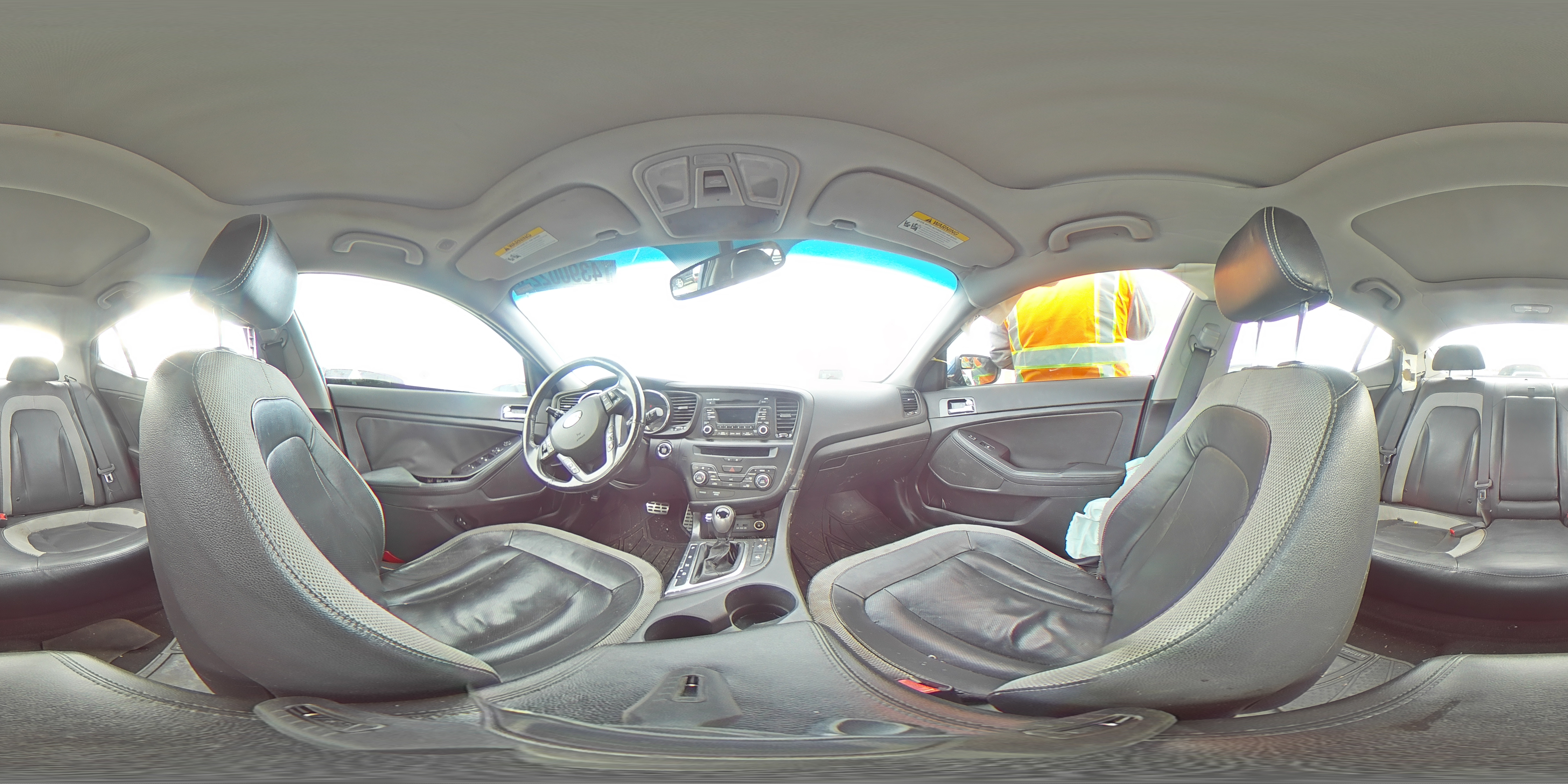 2011 Kia Optima - Image 12