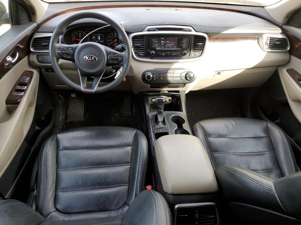 2016 Kia Sorento - Image 8