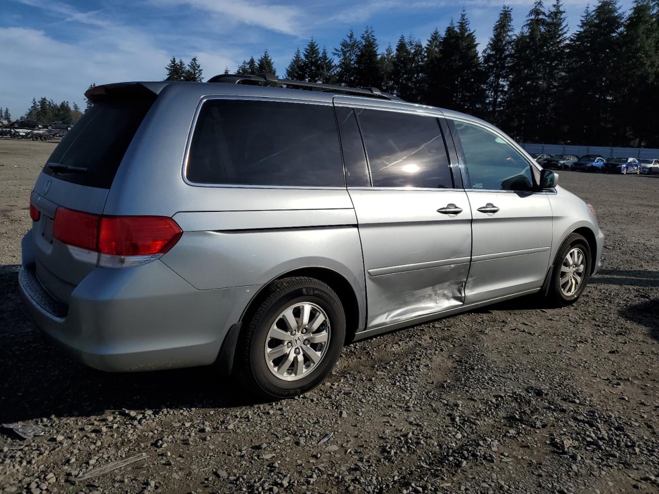 2008 Honda Odyssey - Image 3