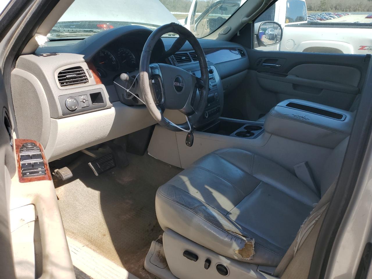 2010 GMC Sierra - Image 7