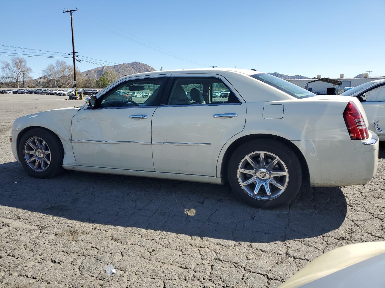 2006 Chrysler 300 - Image 2