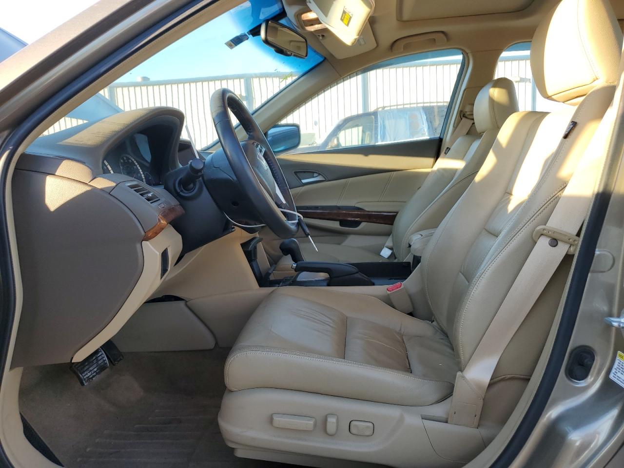 2009 Honda Accord - Image 7