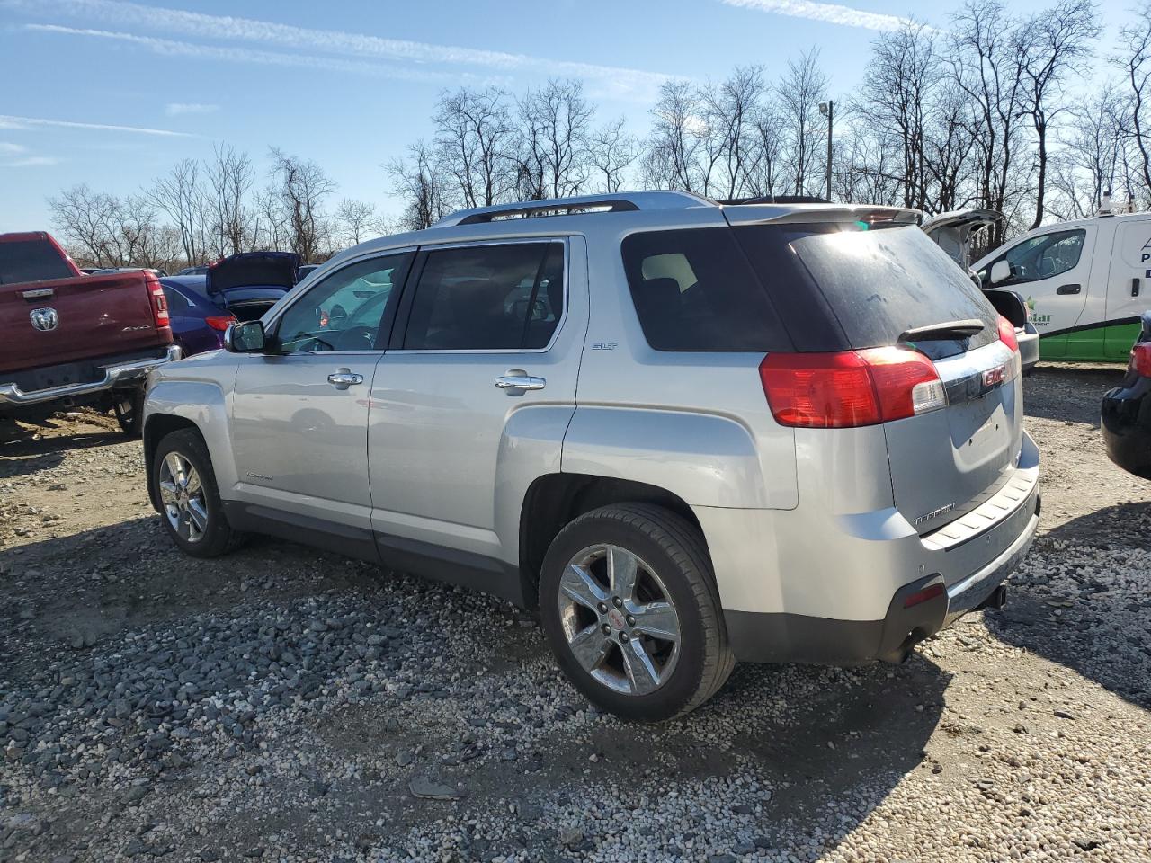 2014 GMC Terrain - Image 2