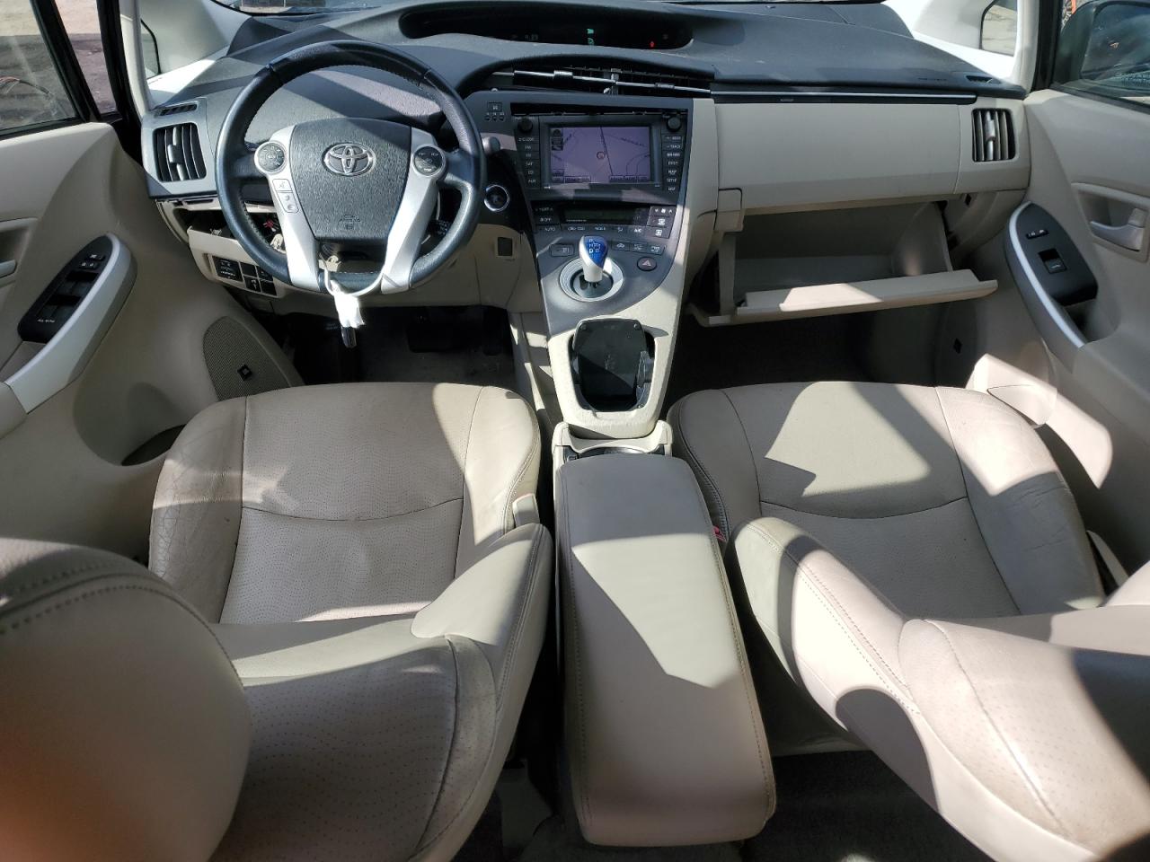 2011 Toyota Prius - Image 8