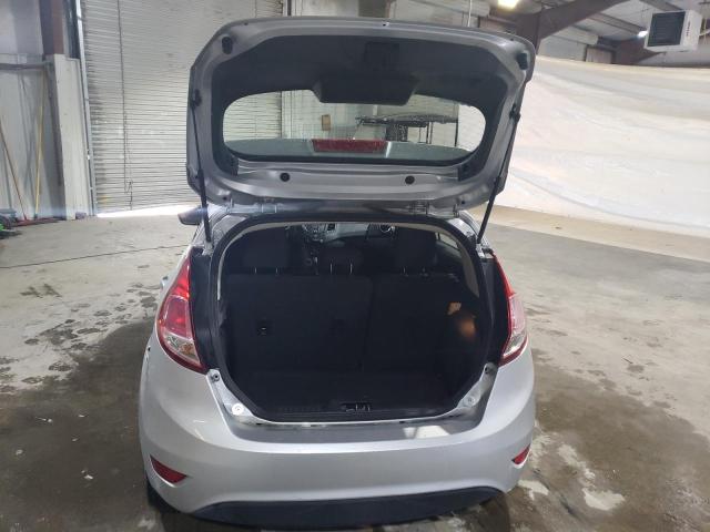  FORD FIESTA 2019 Srebrny