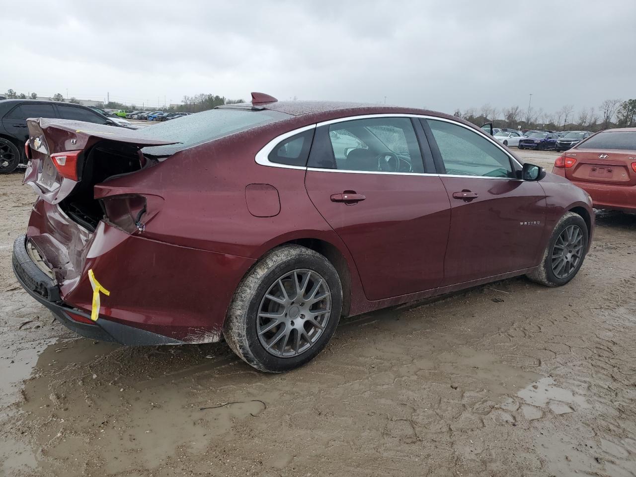 2016 Chevrolet Malibu - Image 3