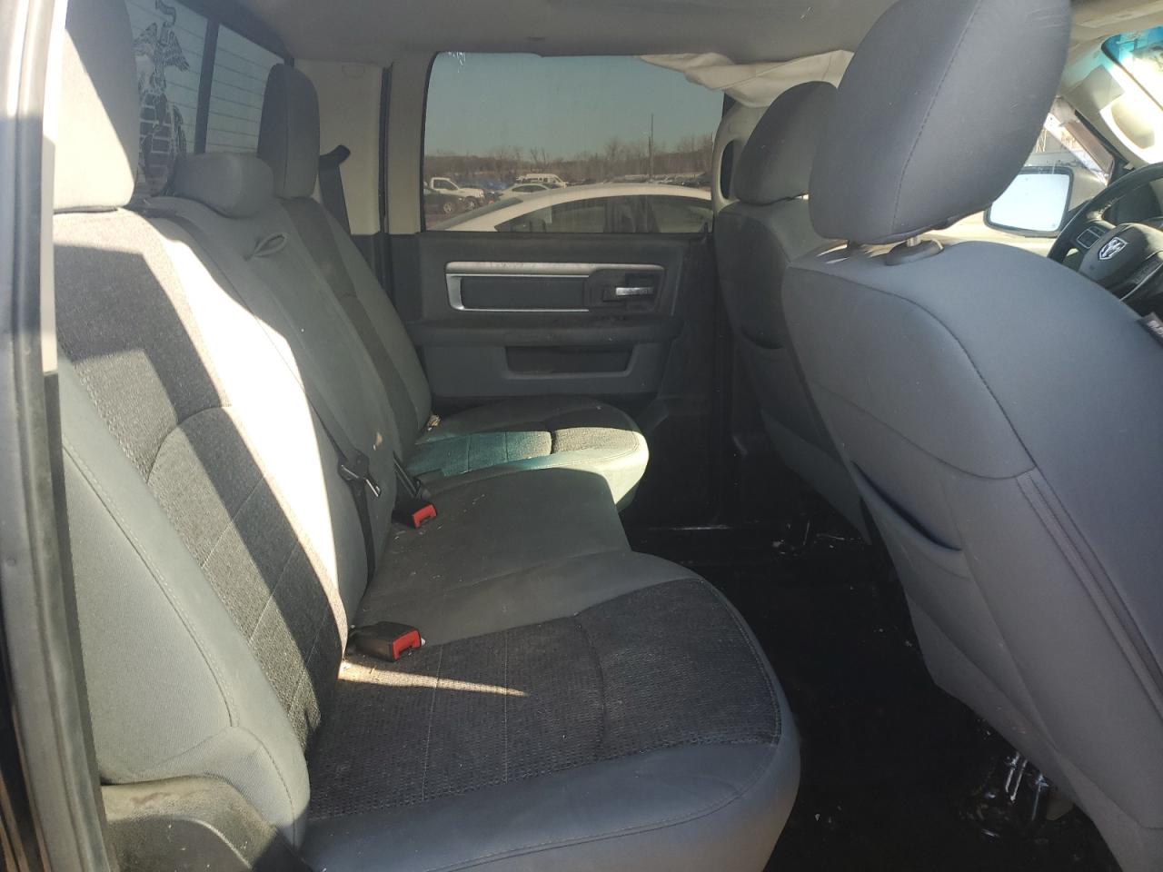 2014 RAM 1500 - Image 11