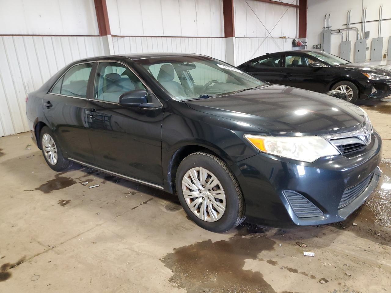2012 Toyota Camry - Image 4