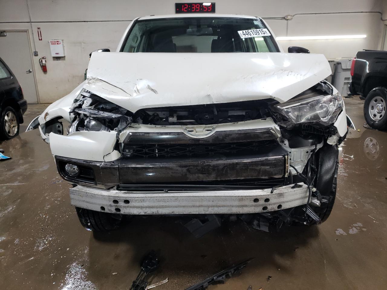 2019 Toyota 4Runner - Image 5