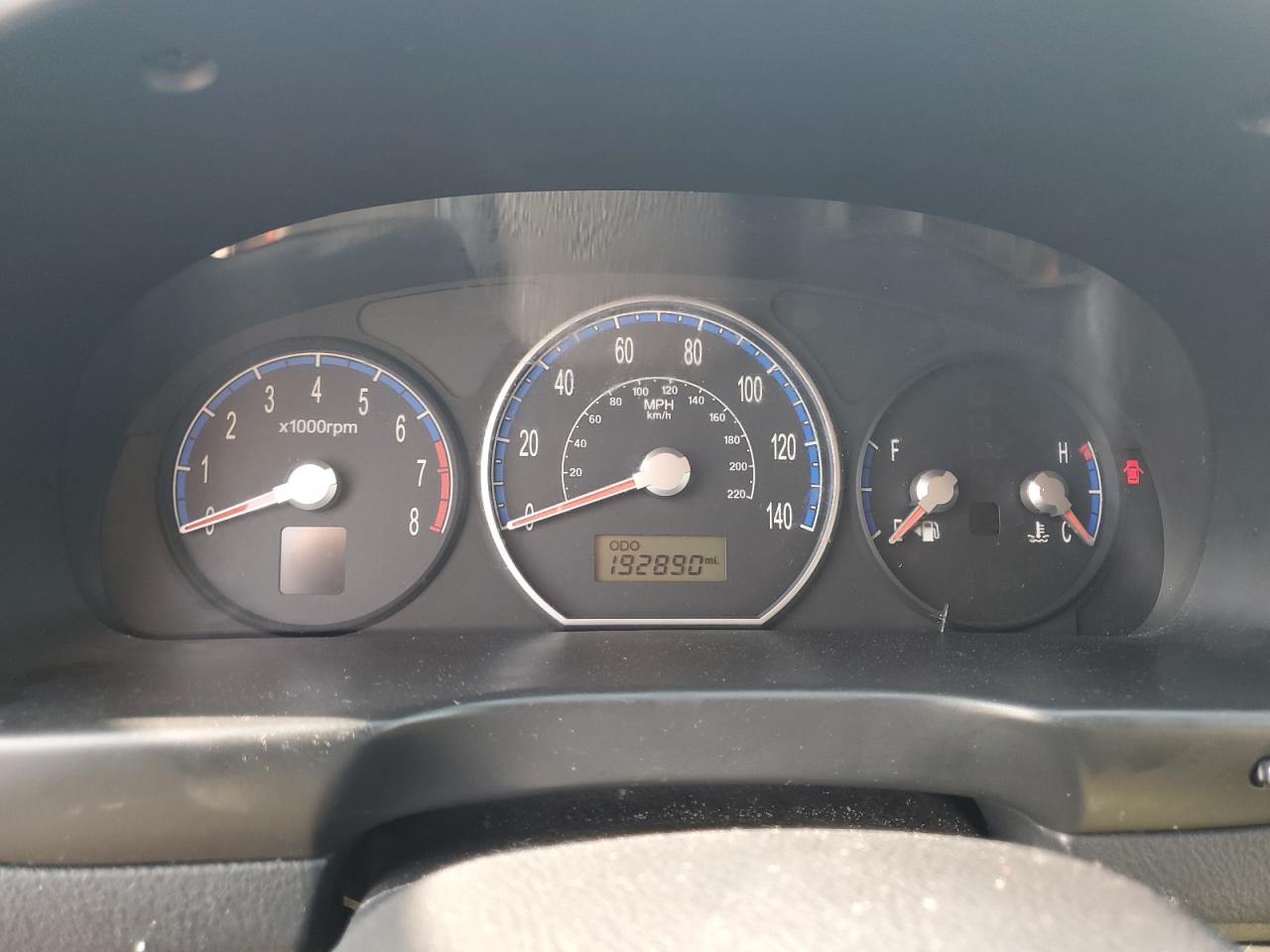 2007 Hyundai Santa Fe - Image 9
