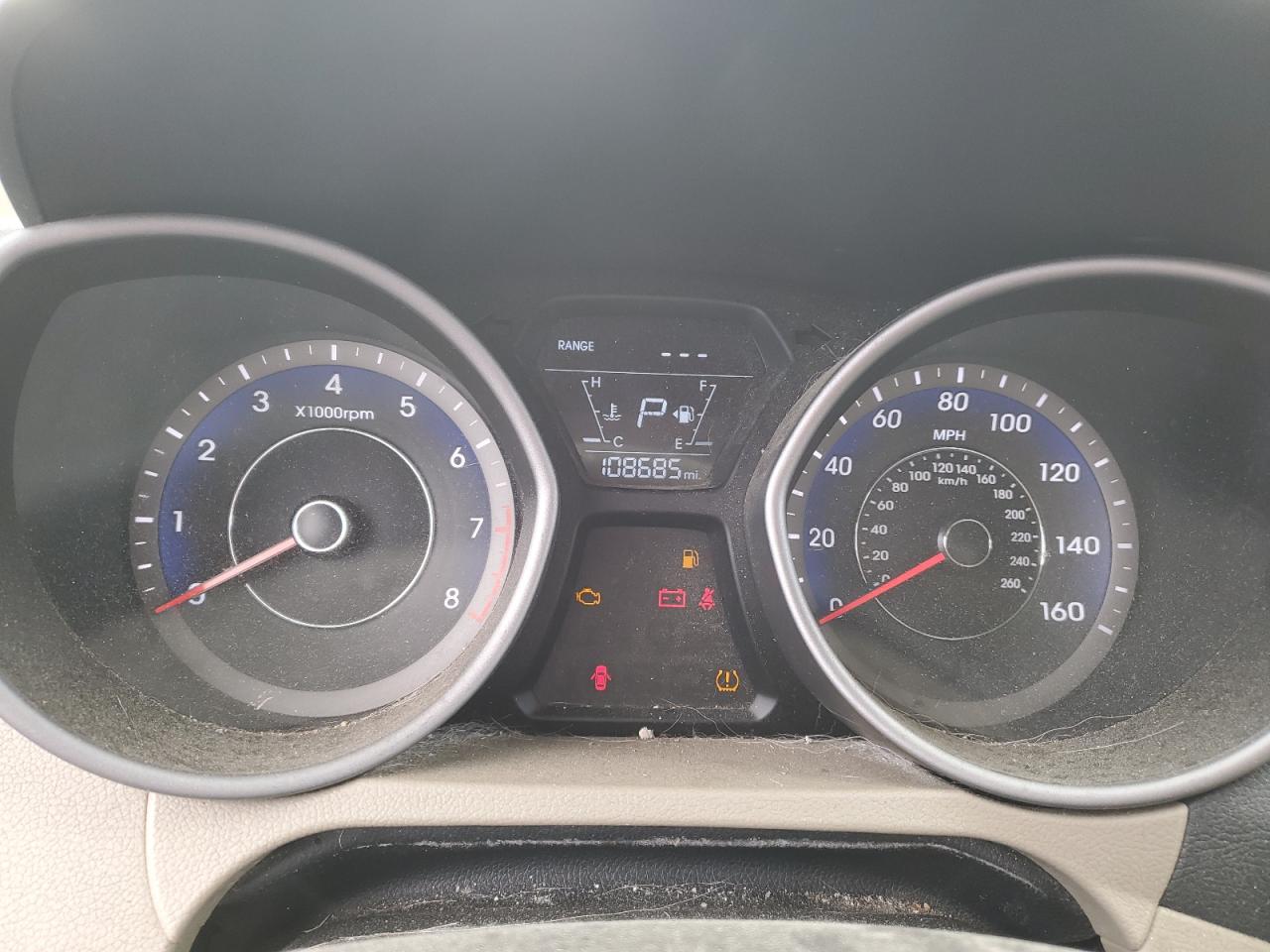 2016 Hyundai Elantra - Image 9