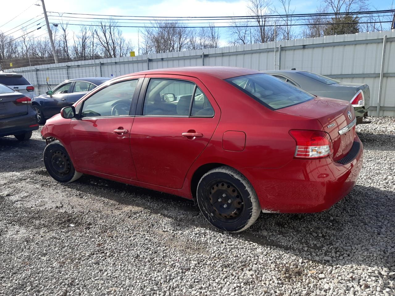 2009 Toyota Yaris - Image 2