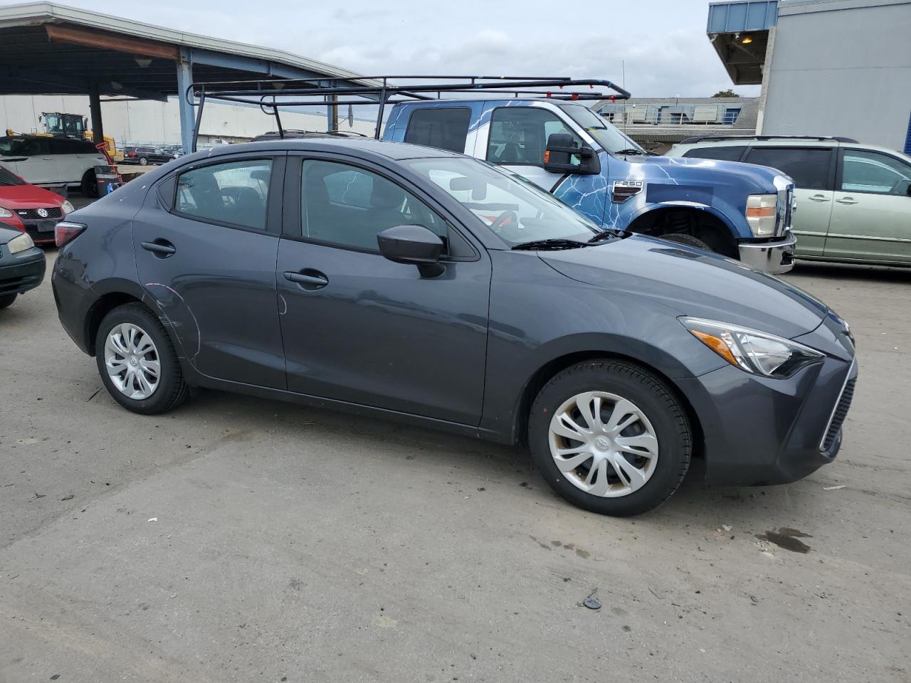 2019 Toyota Yaris - Image 4