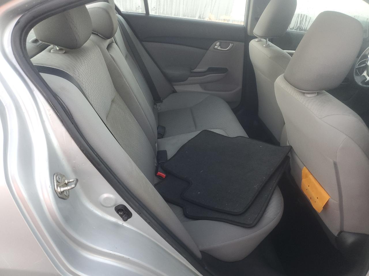 2015 Honda Civic - Image 10