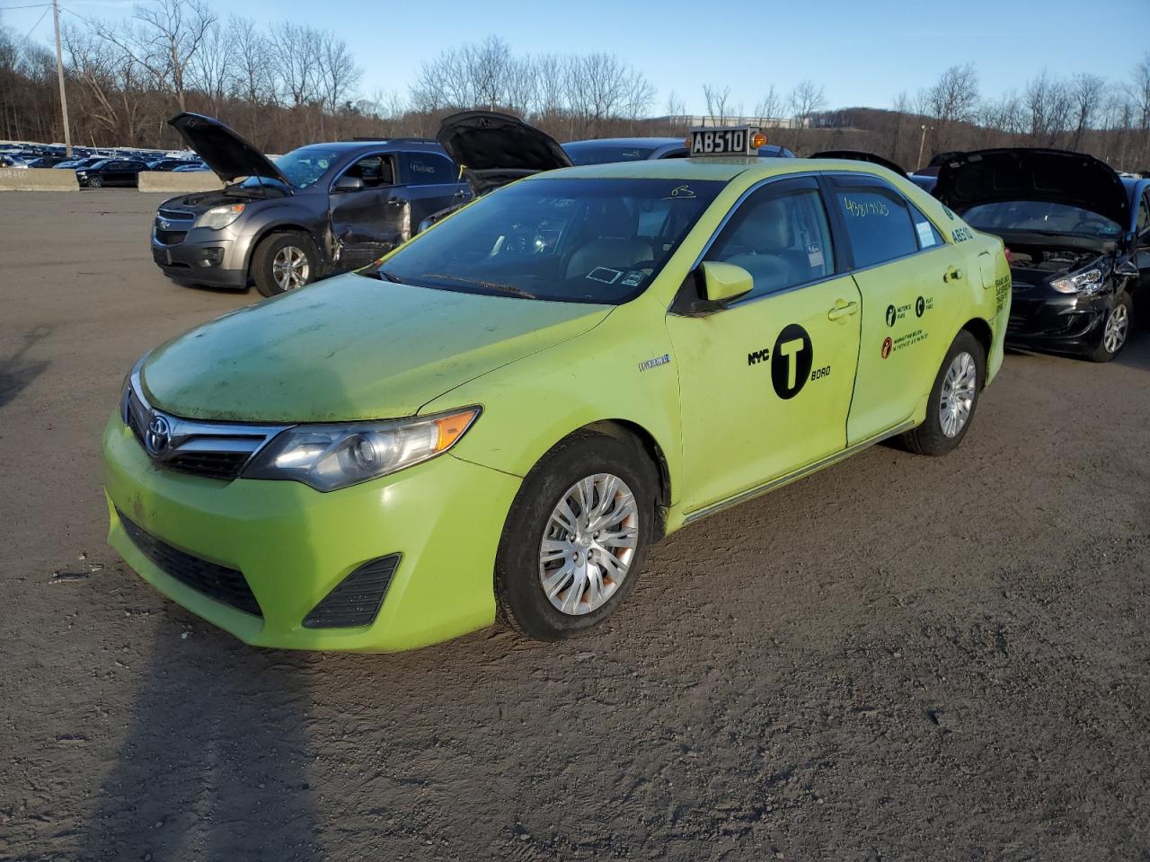 2014 Toyota Camry Hybrid for Sale in Marlboro, NY - All Over