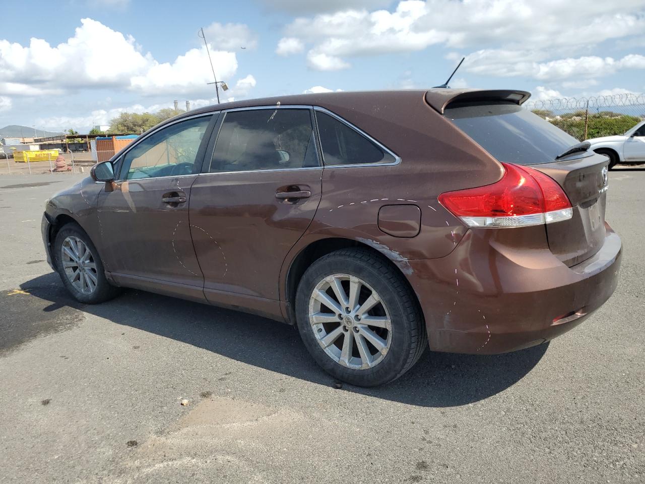 2009 Toyota Venza - Image 2