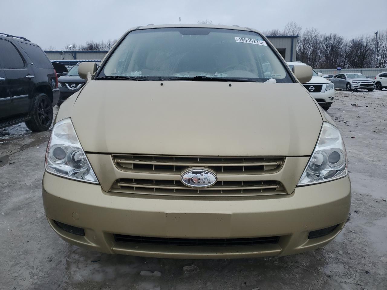 2009 Kia Sedona - Image 5
