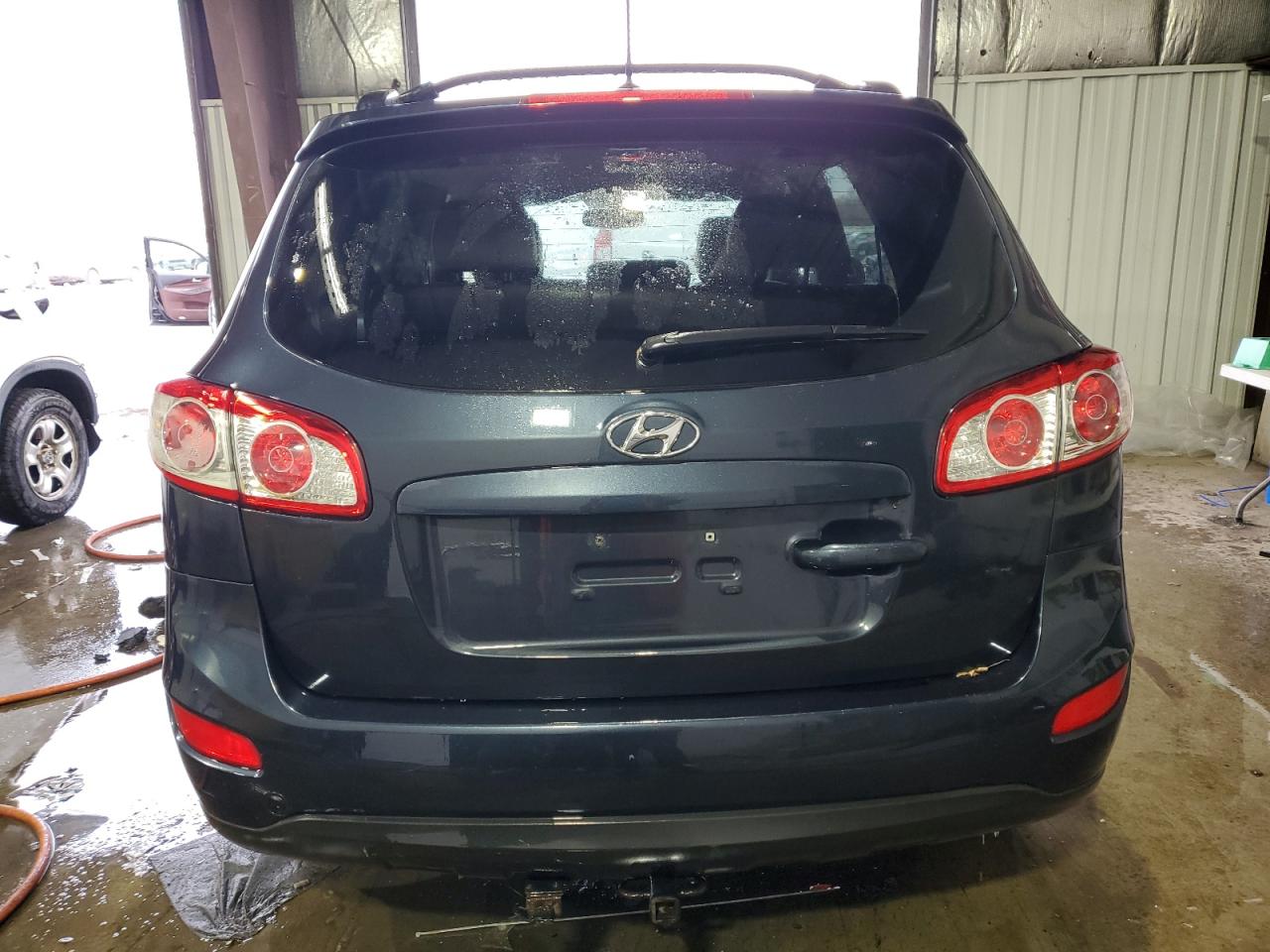 2011 Hyundai Santa Fe - Image 6