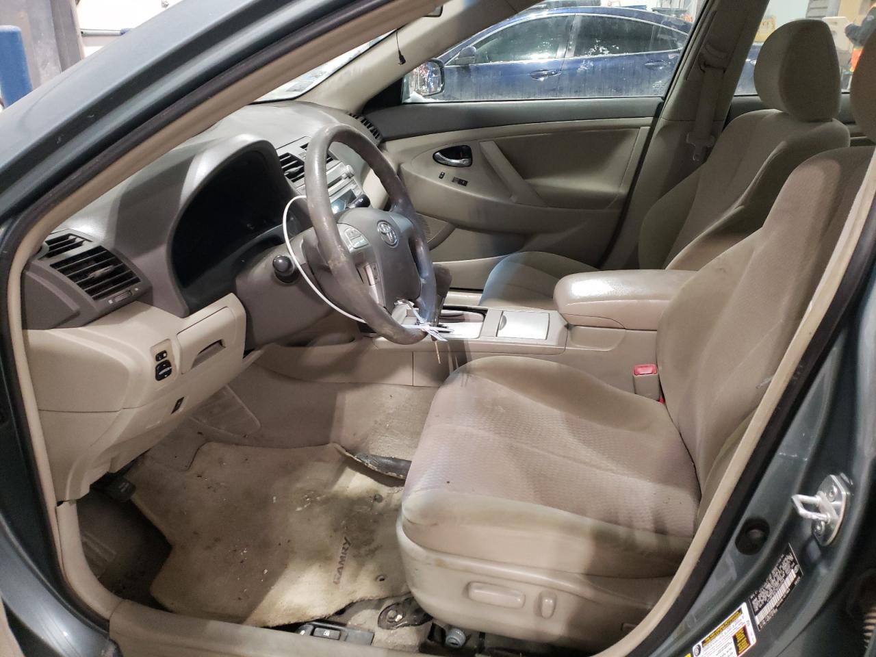2010 Toyota Camry - Image 7