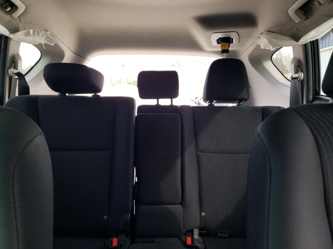 2018 Toyota RAV 4 - Image 10