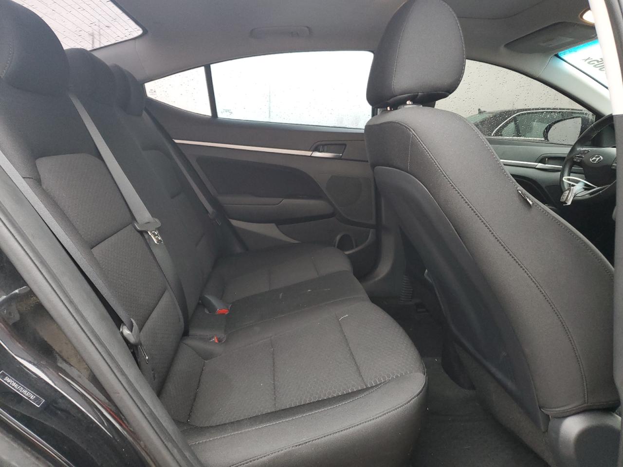 2020 Hyundai Elantra - Image 10
