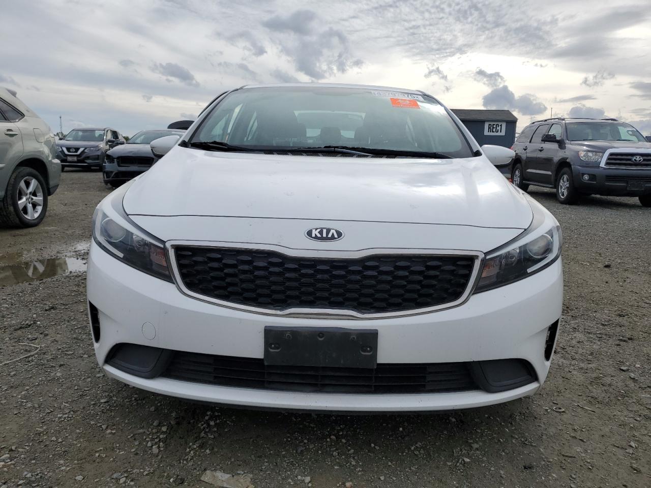 2018 Kia Forte - Image 5