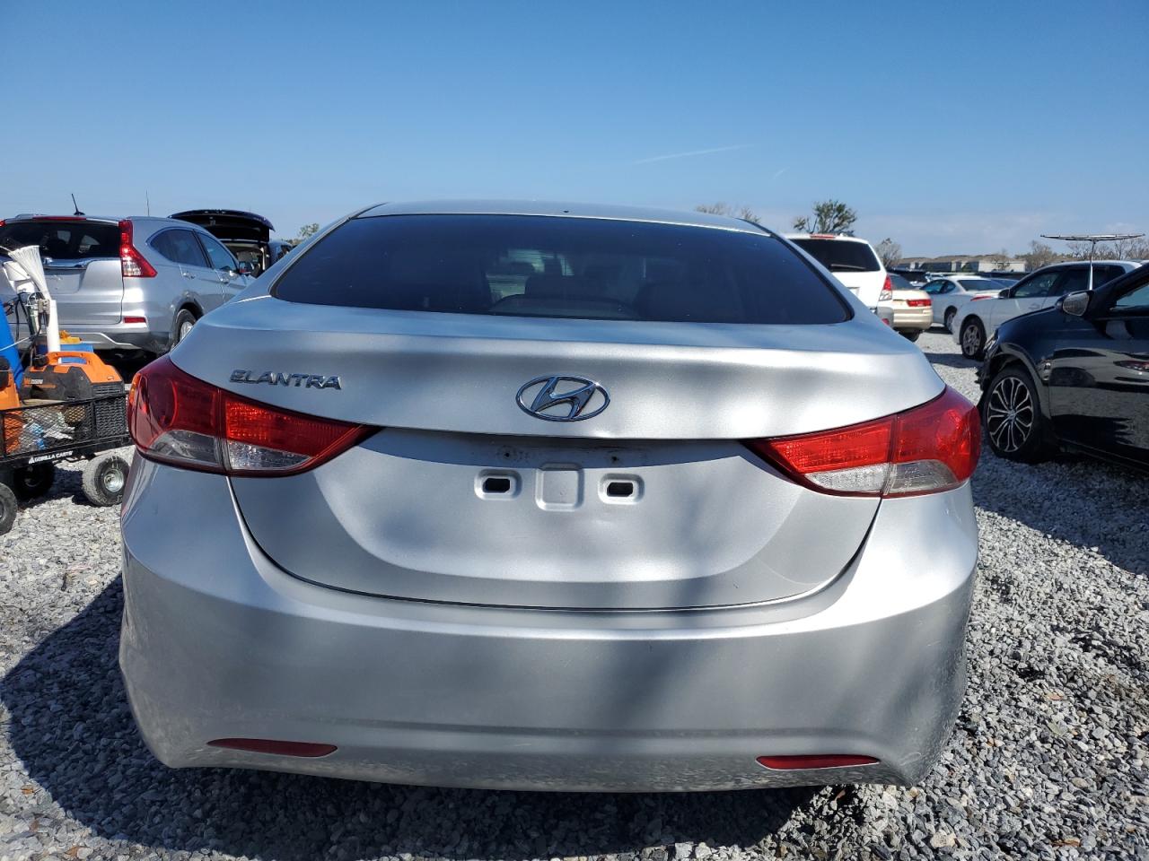 2013 Hyundai Elantra - Image 6