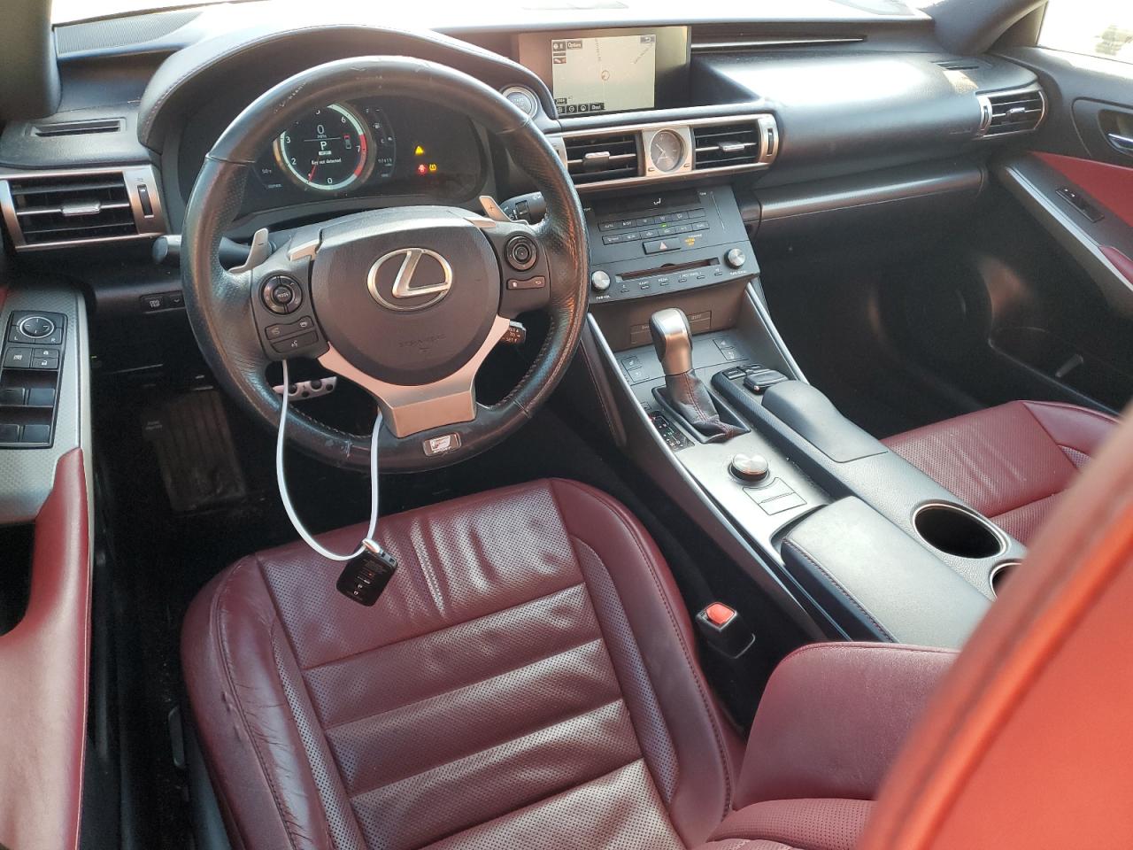 2015 Lexus IS - Image 8