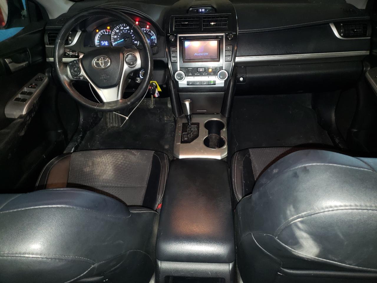 2013 Toyota Camry - Image 8