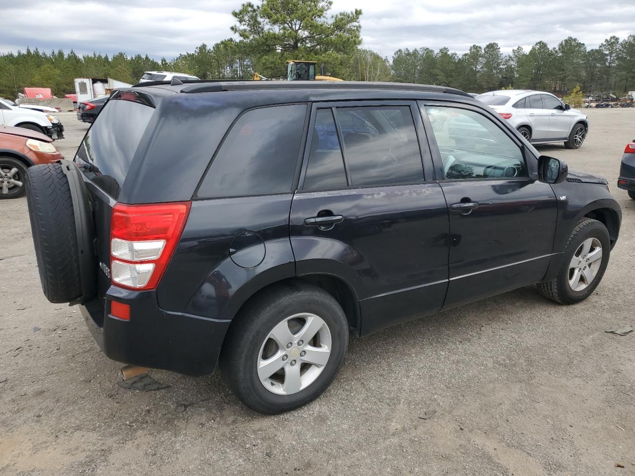 2006 Suzuki Grand Vitara - Image 3